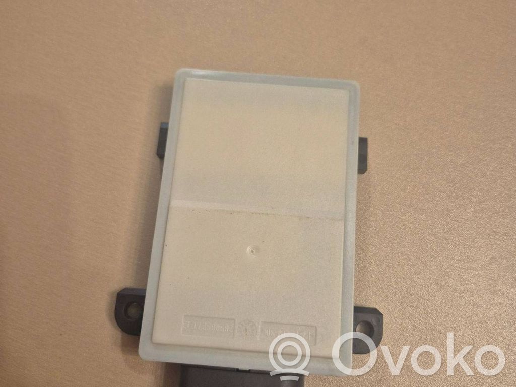 Distronic sensor radar   4KE907566