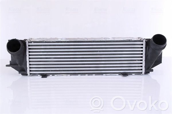BMW 5 F10 F11 Chłodnica powietrza doładowującego / Intercooler 