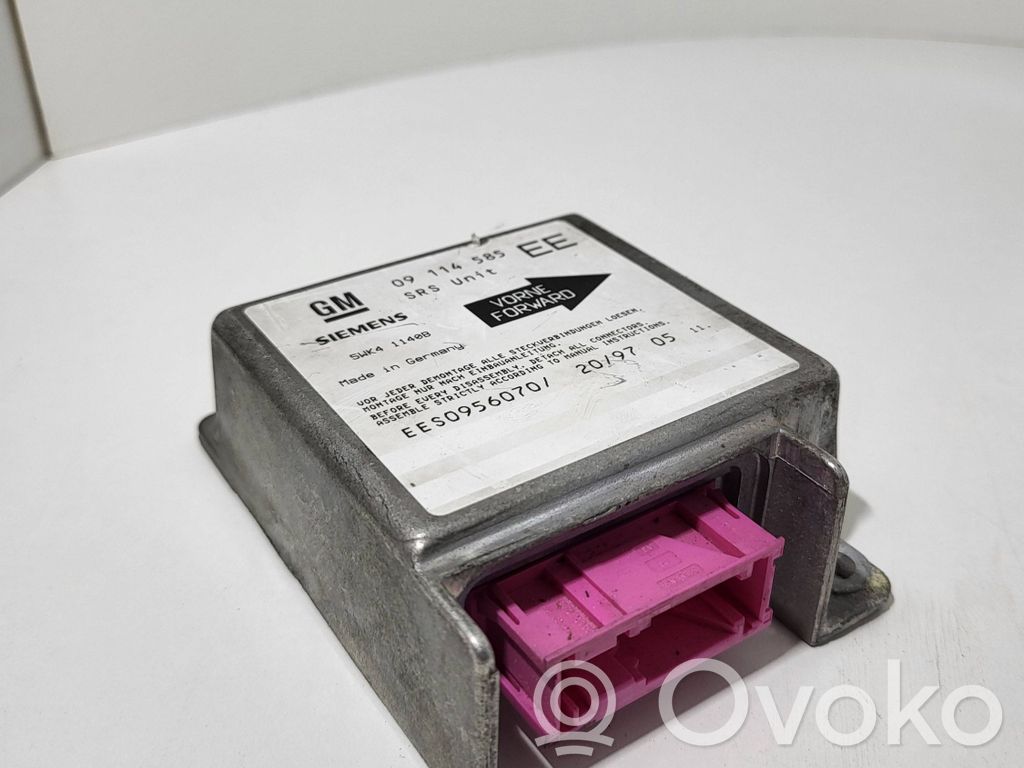 Opel Corsa B Airbag control unit/module 