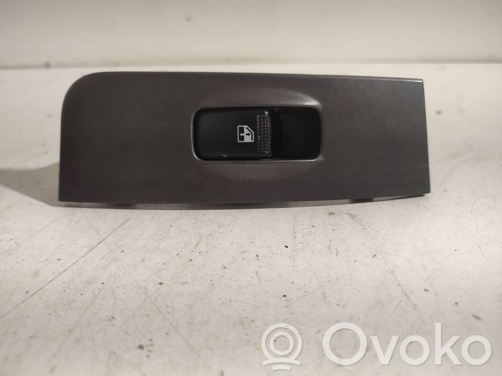 Hyundai Matrix Electric window control switch 