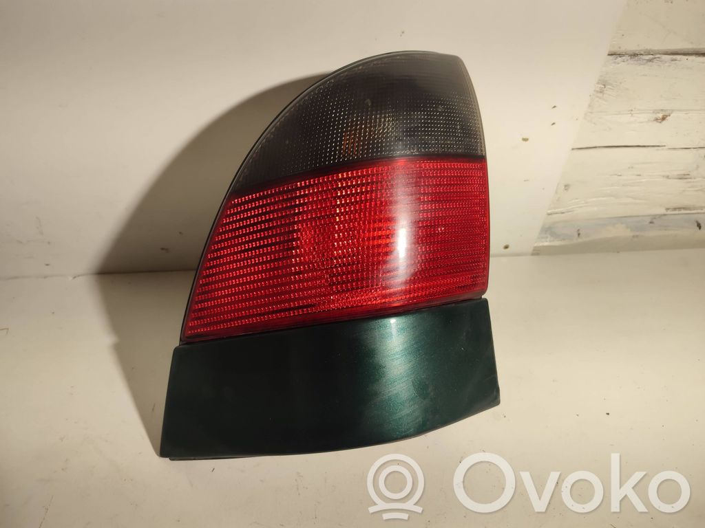 Saab 9-5 Galinis žibintas kėbule 