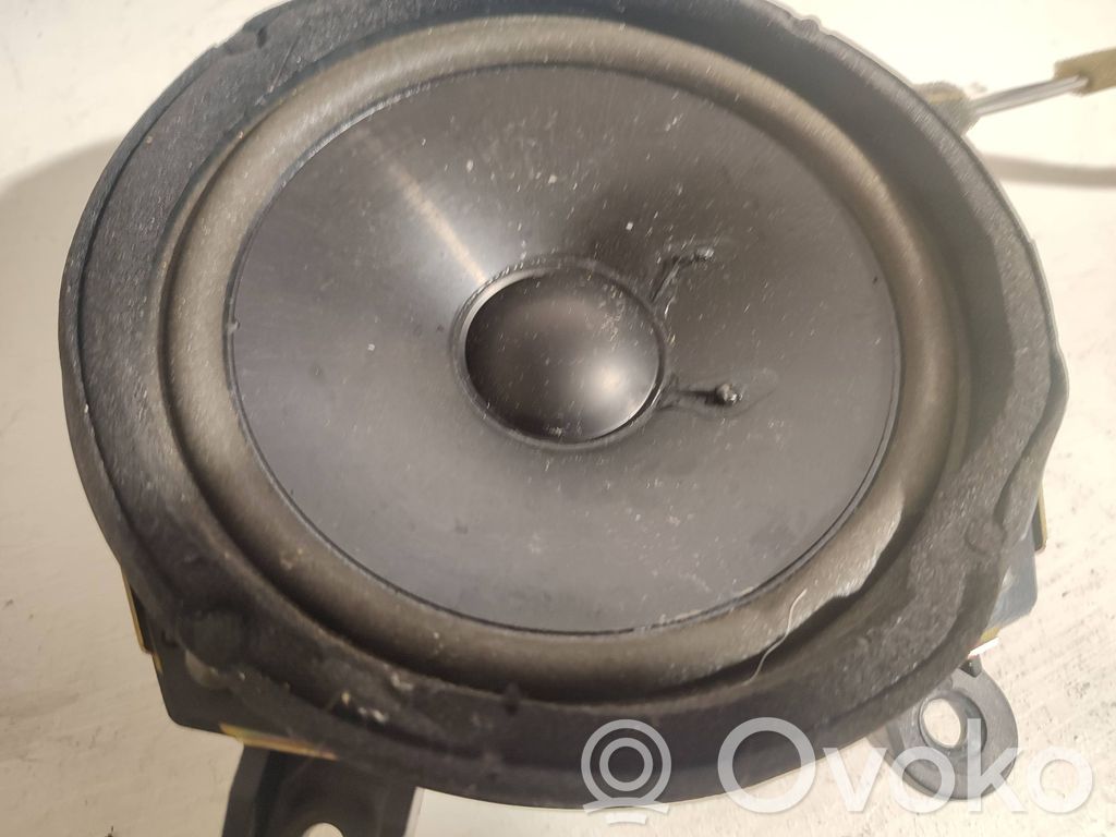Saab 9-3 Ver2 Front door speaker 