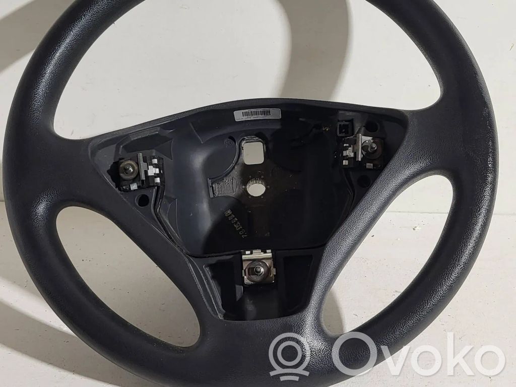 Ohjauspyörä   1163082