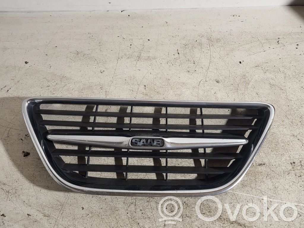 Saab 9-5 Front bumper upper radiator grill 