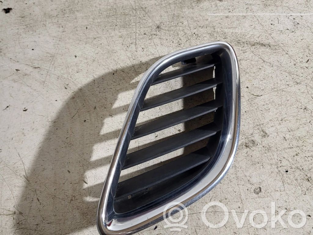 Saab 9-5 Front bumper upper radiator grill 