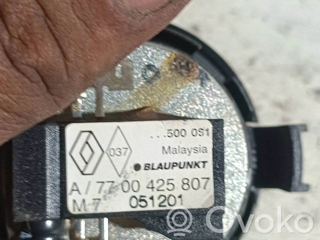 Renault Scenic I Garsiakalbis (-iai) priekinėse duryse 