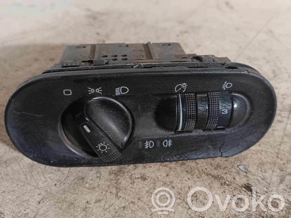 Volkswagen Sharan Light switch 