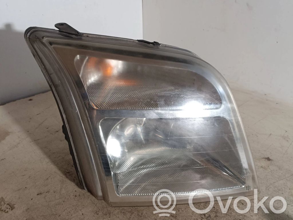 Ford Transit -  Tourneo Connect Aizmugurējais lukturis virsbūvē 