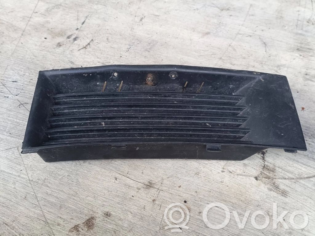 Skoda Fabia Mk1 (6Y) Front bumper lower grill 