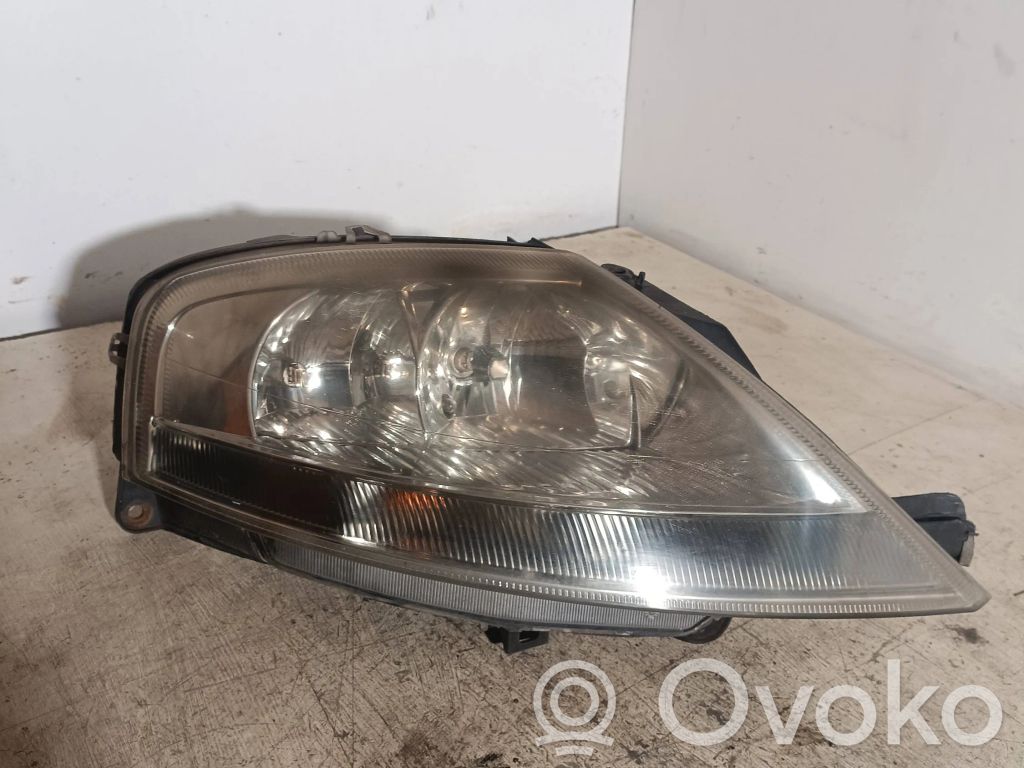 Citroen C3 Headlight/headlamp 