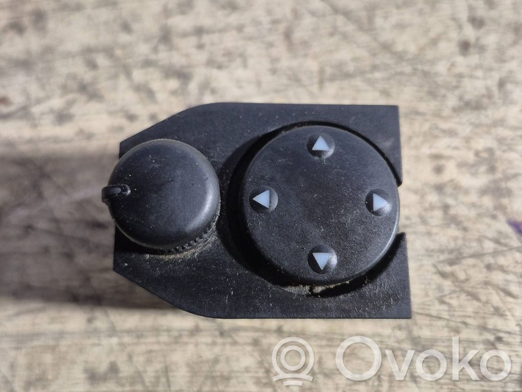 Audi A3 S3 8L Wing mirror switch 