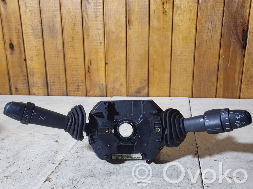 Fiat Stilo Commodo, commande essuie-glace/phare 