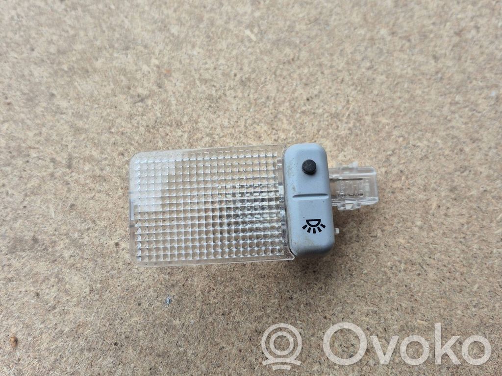 Ford Mondeo MK IV Luz del asiento trasero 