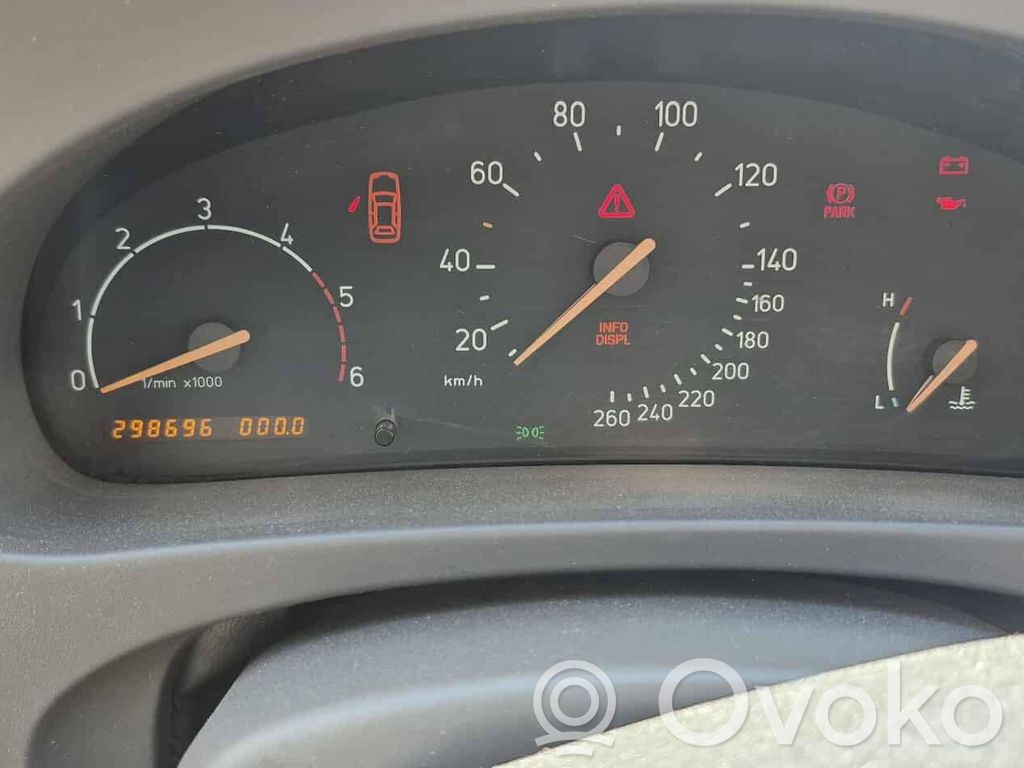 Saab 9-5 Speedometer (instrument cluster) 