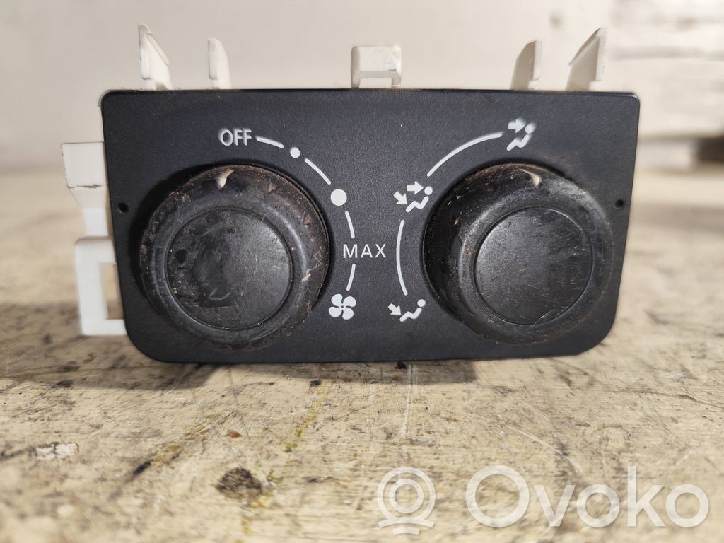 Climate control unit   920475,52488601