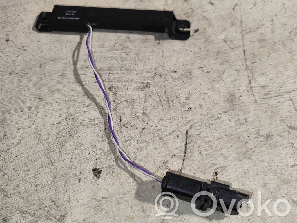 Renault Megane II Amplificator antenă aeriană 