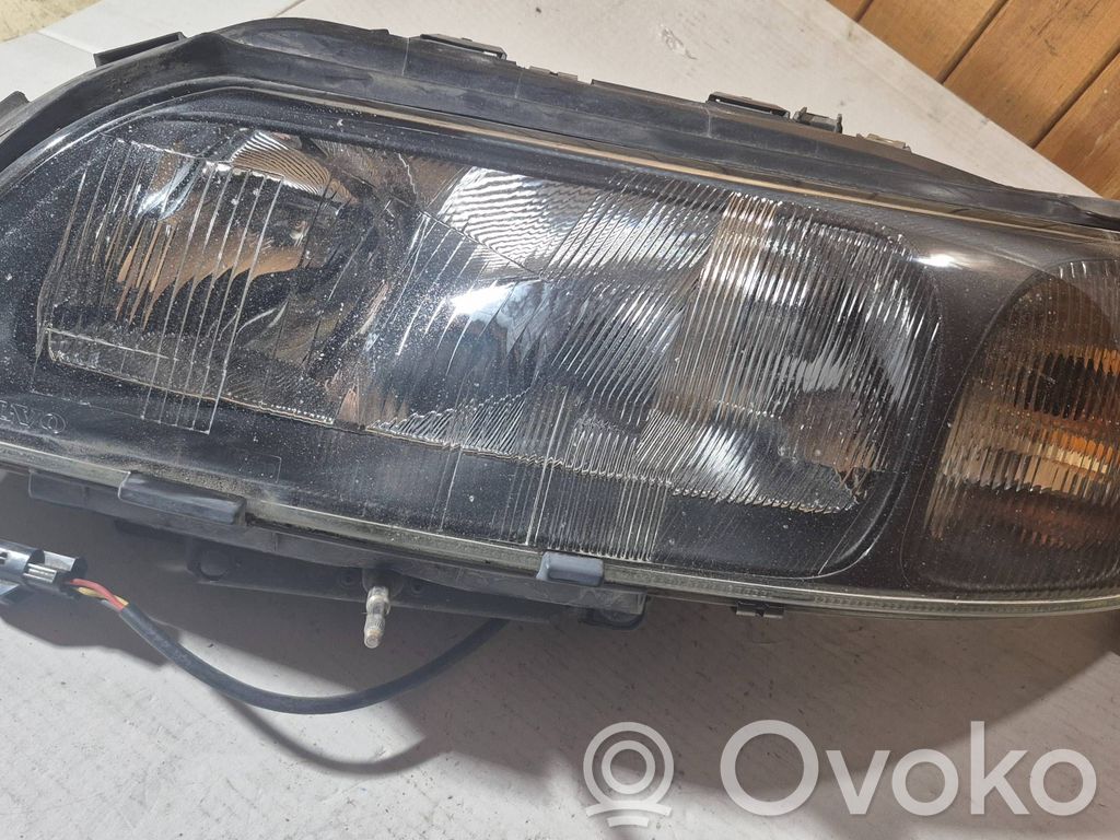 Volvo V70 Faro delantero/faro principal 