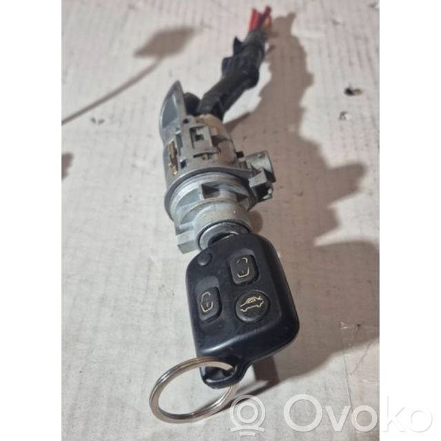 Peugeot 607 Užvedimo spynelė 