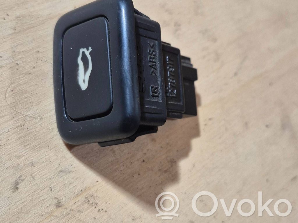Saab 9-3 Ver1 Interrupteur d'ouverture de coffre 