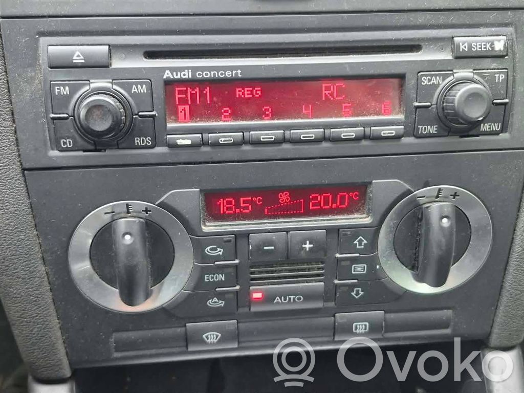 Audi A3 S3 8P Panel klimatyzacji 