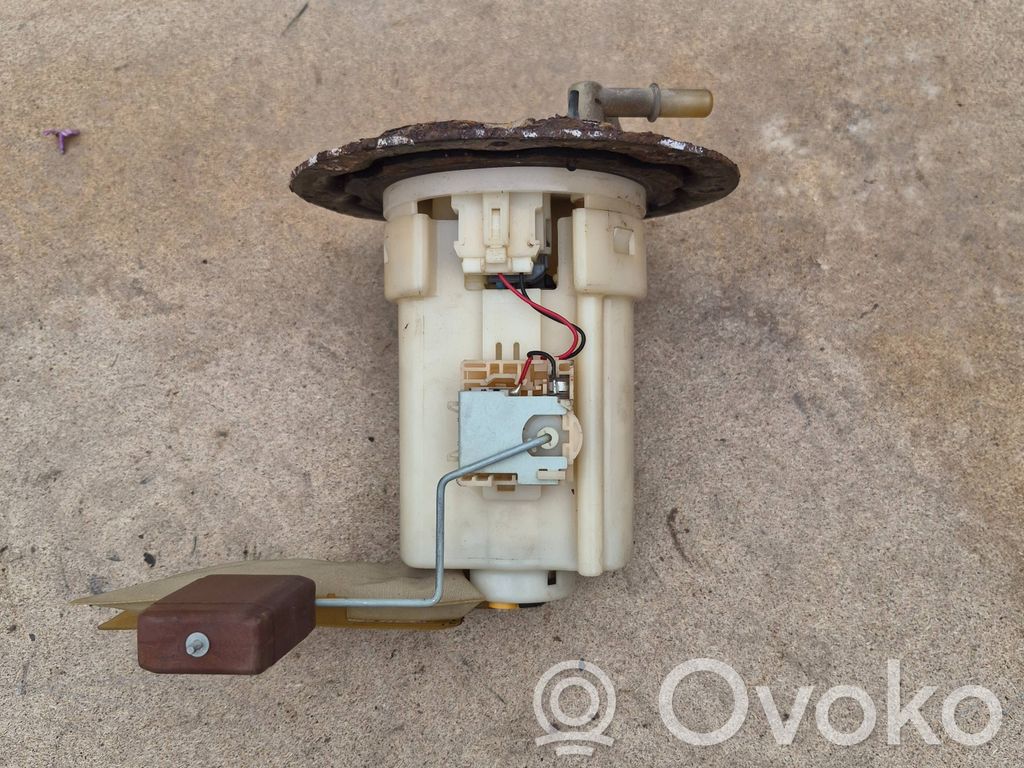 Mazda 323 Bomba interna de combustible 