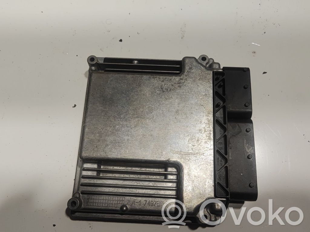 Motorsteuergerät/-modul   4174973