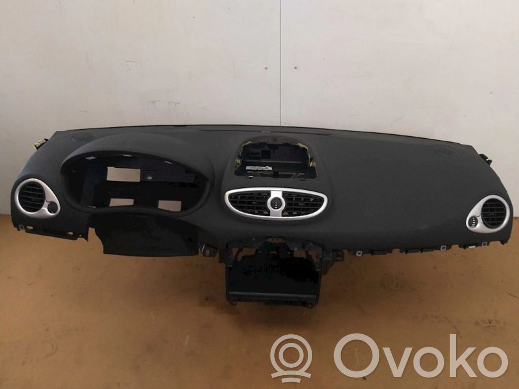 Renault Clio III Panelė 