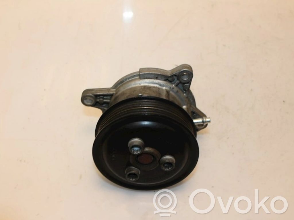 Volkswagen Golf VI Bomba de agua 