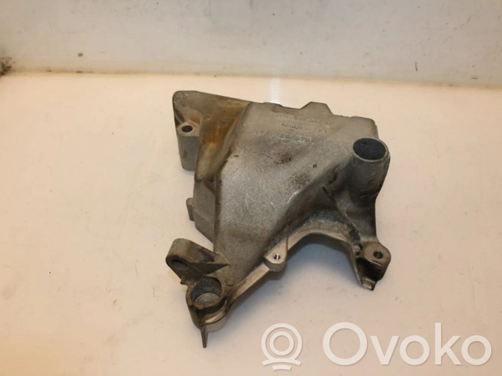 Engine mount bracket   04C199207D,04C199207D