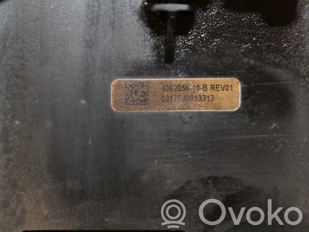 Muut ohjainlaitteet/moduulit   106205610B,106205610B