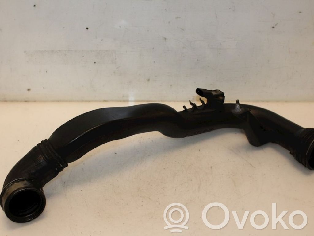 Furtun/conductă intercooler   038906051C,3B0145762E,038906051C,3B0145762E
