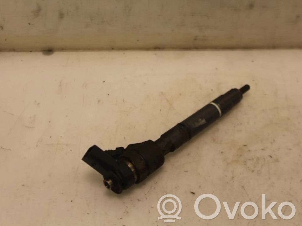 Mercedes-Benz B W245 Injector combustibil 