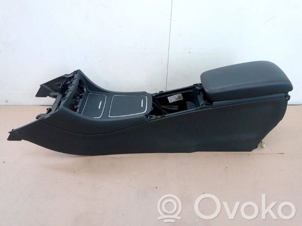 Mercedes-Benz A W176 Consolă centrală