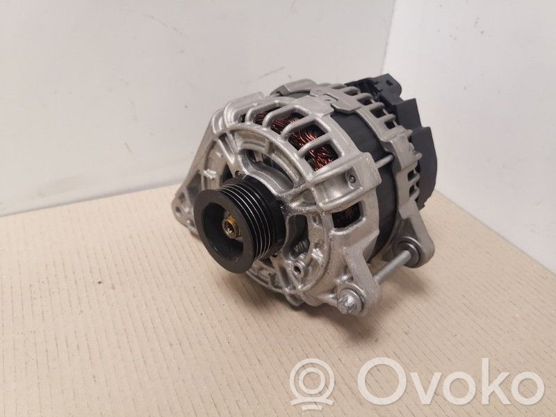Mercedes-Benz B W246 W242 Lichtmaschine 