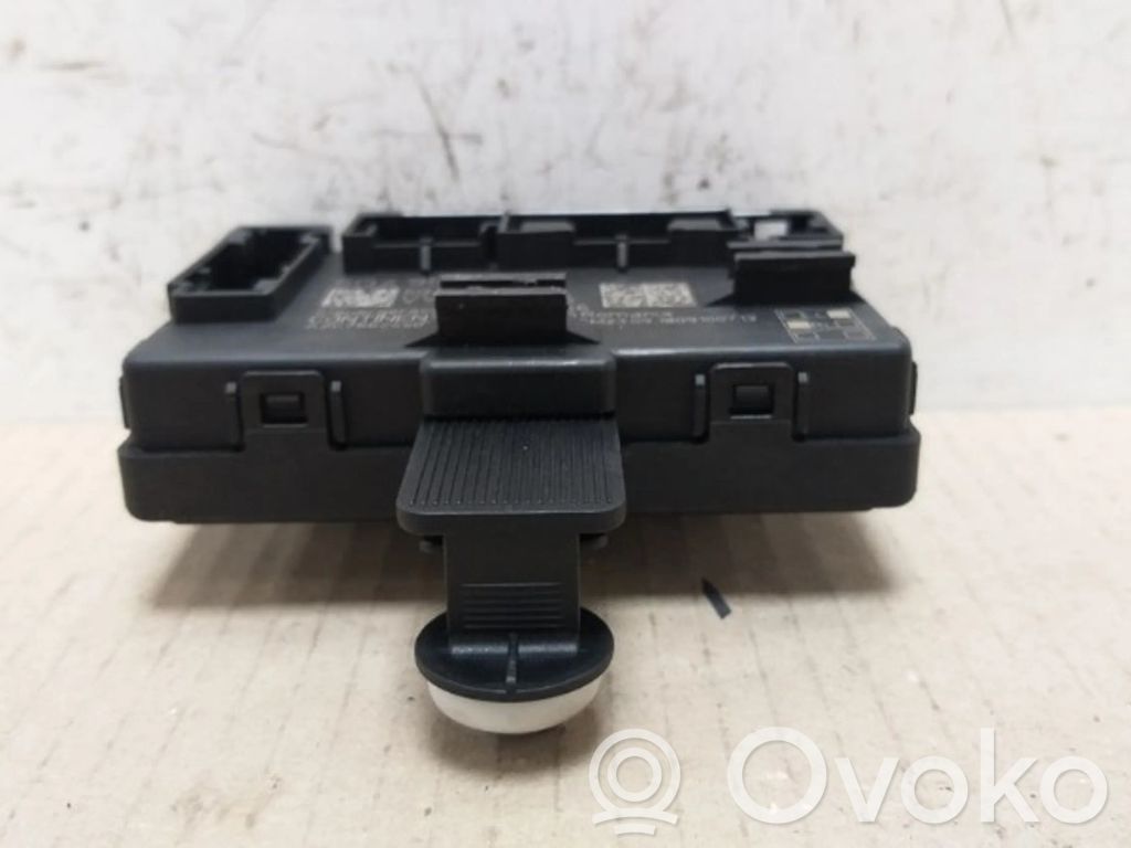 Volkswagen Golf VII Unitate/modul de comandă închidere centralizată 
