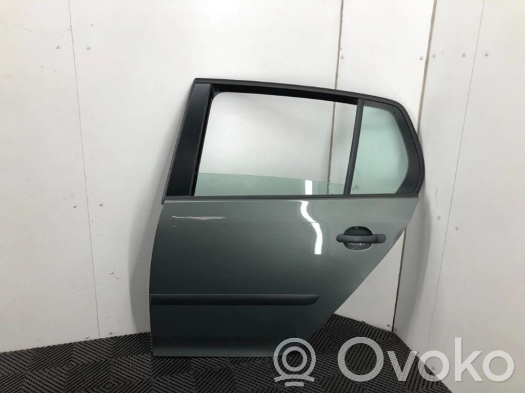 Volkswagen Golf V Puerta trasera 