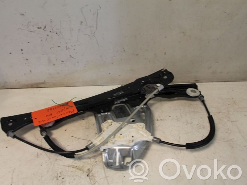 Mercedes-Benz C W203 Alzacristalli manuale della portiera anteriore