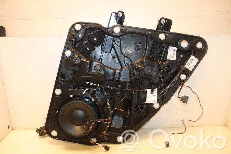 Volkswagen Touareg II Alzacristalli manuale della portiera posteriore 