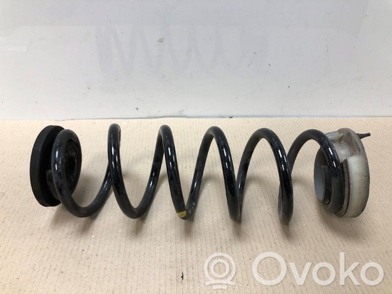 Nissan Qashqai J12 Sprężyna tylna 