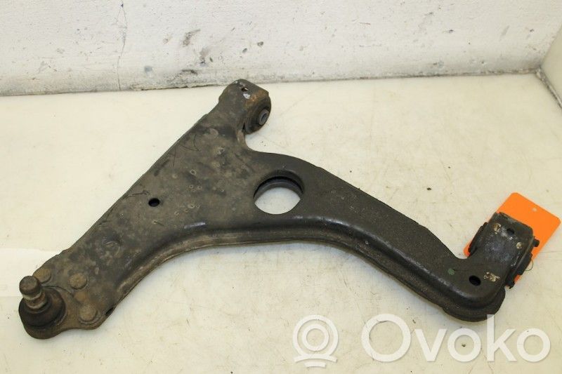 Opel Astra G Braccio di controllo sospensione anteriore