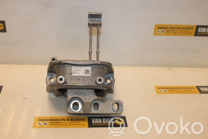 Volkswagen PASSAT B8 Supporto di montaggio del motore