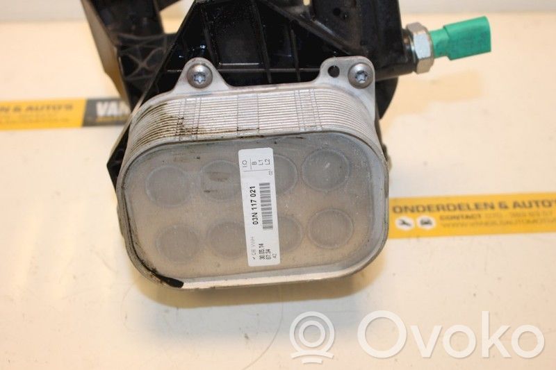 Volkswagen PASSAT B8 Radiatore dell’olio del motore