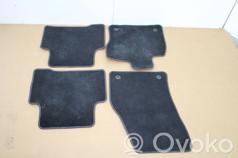 Volkswagen Cross Touran II Kit tapis de sol auto 