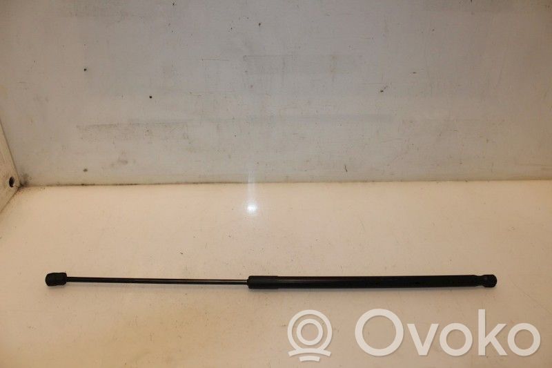 Volkswagen Cross Touran II Asta/punto di sollevamento del vano motore/cofano