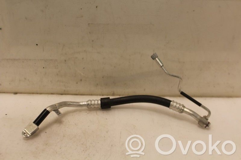 Ilmastointilaitteen putki (A/C)   8W1816740,8W1816740