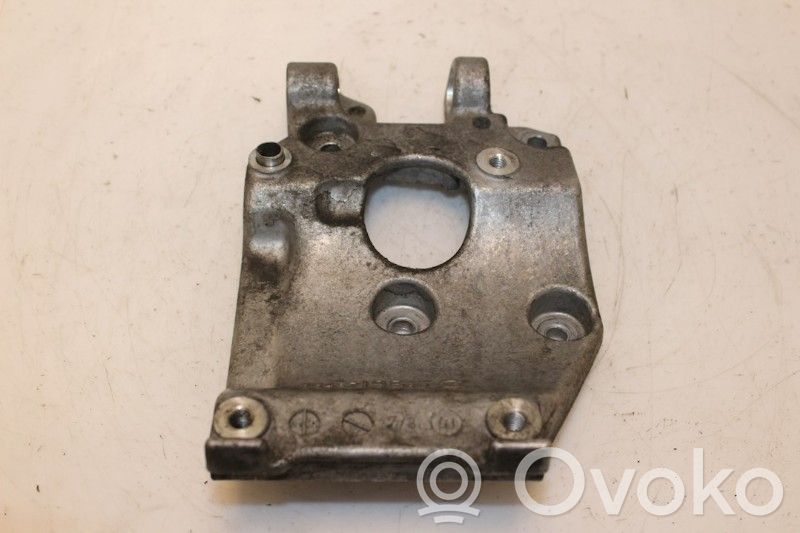 Peugeot Partner Supporto del generatore/alternatore