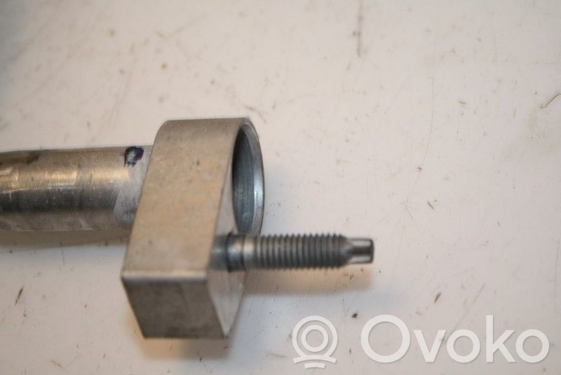 Ford Fiesta Ilmastointilaitteen putki (A/C) 