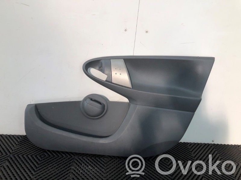 Toyota Aygo AB10 Boczki / Poszycie drzwi przednich 