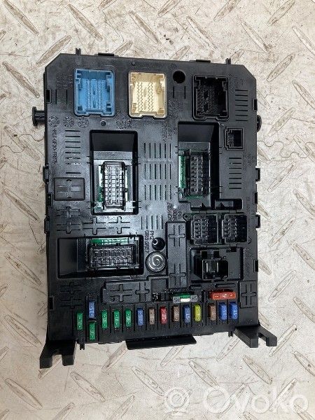 Citroen C4 I Picasso Set scatola dei fusibili