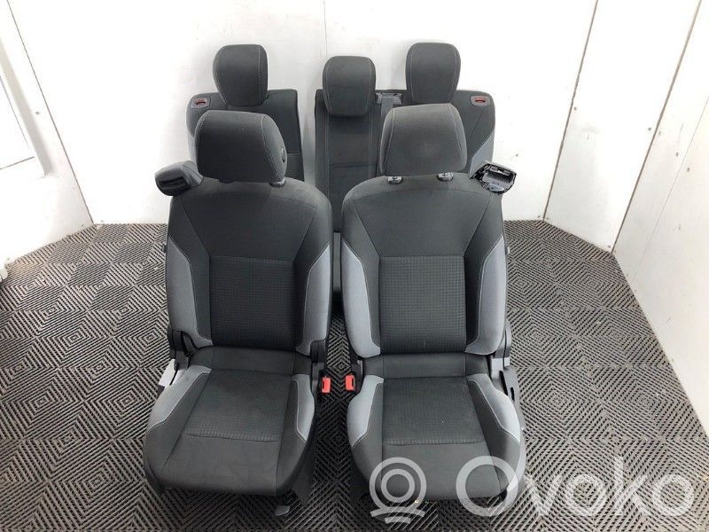 Set de interior   AV11R611A08KD1F7Q,AV11R64417ZA1F6B,AV11R611A08KD1F7Q,AV11R64416ZA1F,AV11R64417ZA1F6B